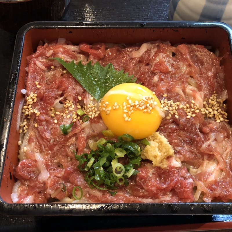 馬刺し重(彩座 )