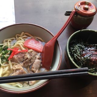 腹八分セット　ミニソーキソバとミニ角煮丼(ぐしけん　小川町)