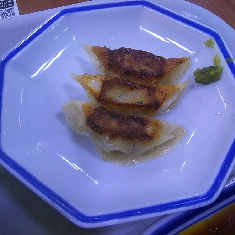 薄皮餃子(3個)(リンガーハット イオン葛西店)