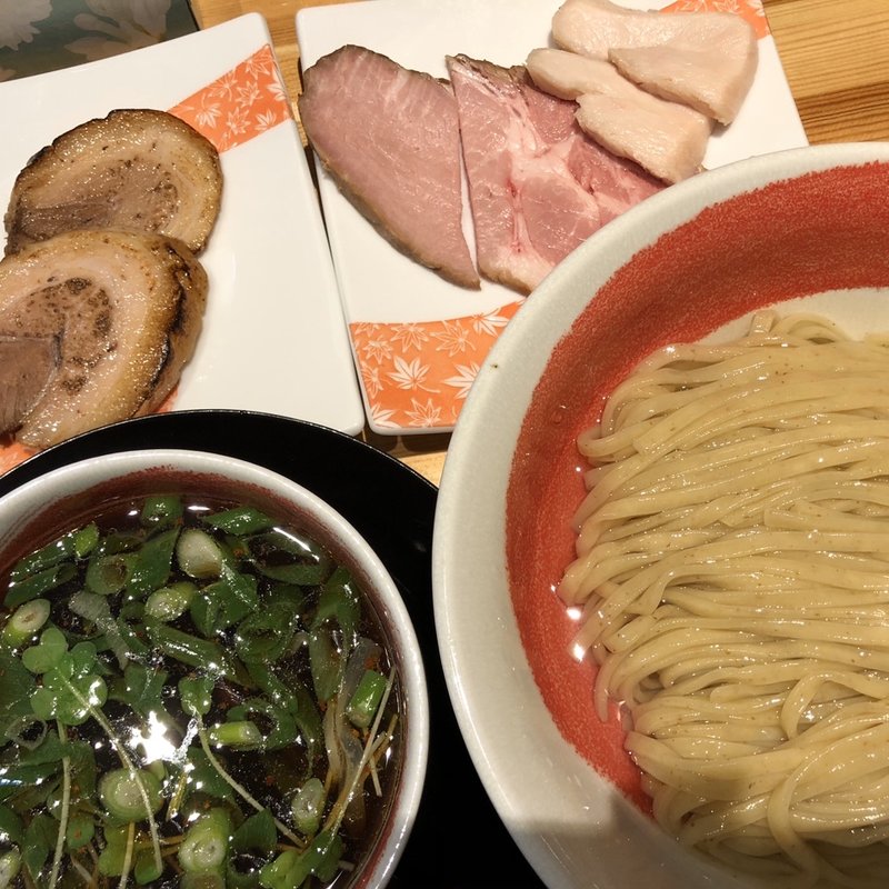 昆布水の醤油つけ麺(麺や 凛)