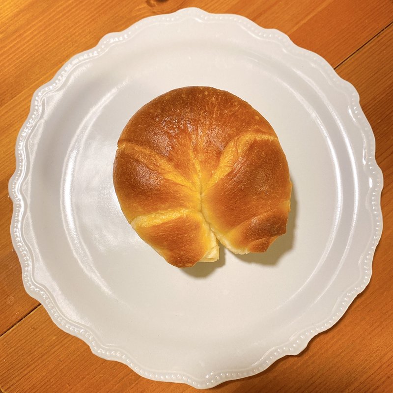 塩バターパン(パンパティ 町田本店)