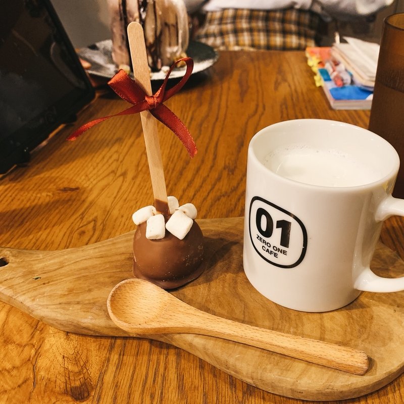 メルティ　ショコラ　ラテ(01 CAFE ゼロワンカフェ 町田)