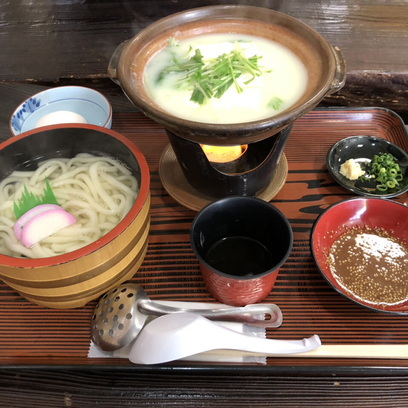 温泉湯豆腐うどんセット(百年亭)