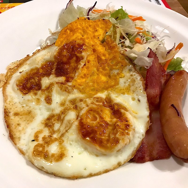 目玉焼きモーニング(ガスト)