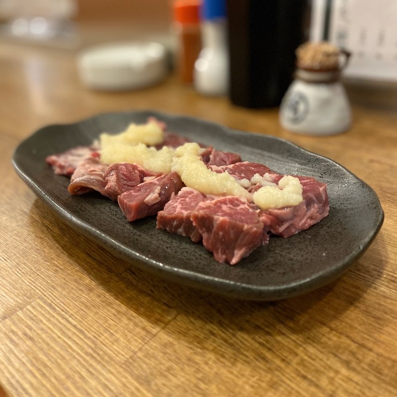 にんにくハラミ(大衆炭火ほるもん ひとすじもくもく。 六番町店)