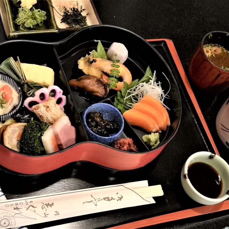 志ぐれ 弁当(志ぐれ )