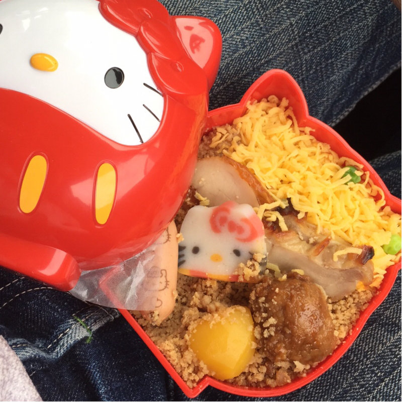 ハローキティだるま弁当(駅弁屋 上州 )