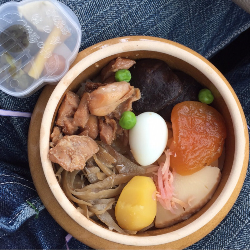 釜めし(おぎのや 高崎売店 （峠の釜めし）)