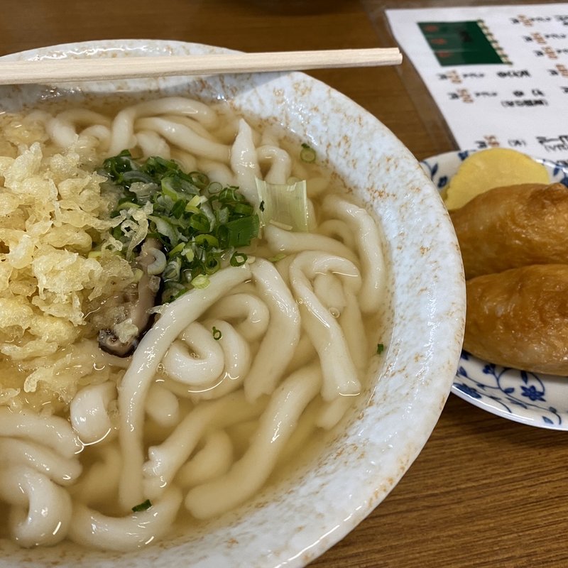 たぬきうどん　いなり(うどん　なが山)