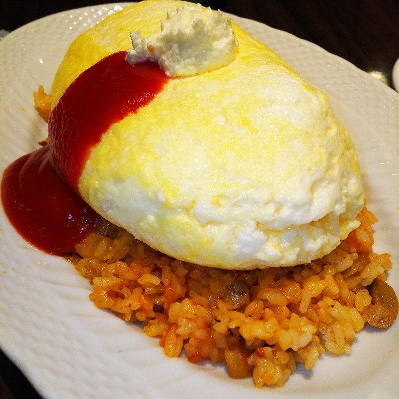 ふわふわ卵のスフレオムライス(サロン卵と私 アスティ静岡店 )