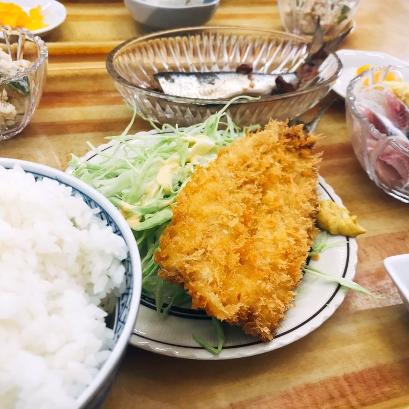 鰯(イワシ)定食(キネマ食堂)