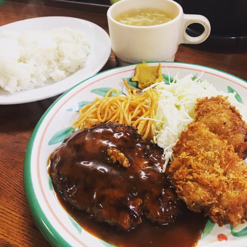 ハンバーグ＆ヒレカツ定食(キッチンセブン街のハンバーグ屋さん 本郷3丁目店  )