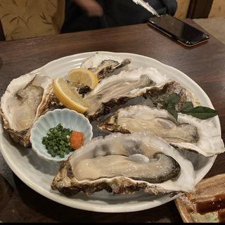 山口湾産牡蠣(生、焼き)(虎馬)