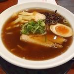 焦がしニンニク醤油ラーメン(麺工房（団）)