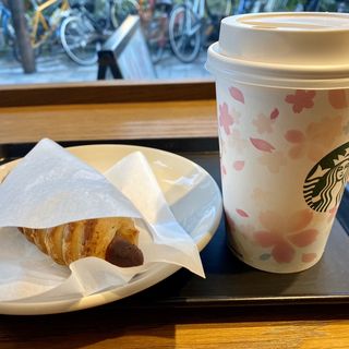 (スターバックスコーヒー ミーナ天神店 （STARBUCKS）)