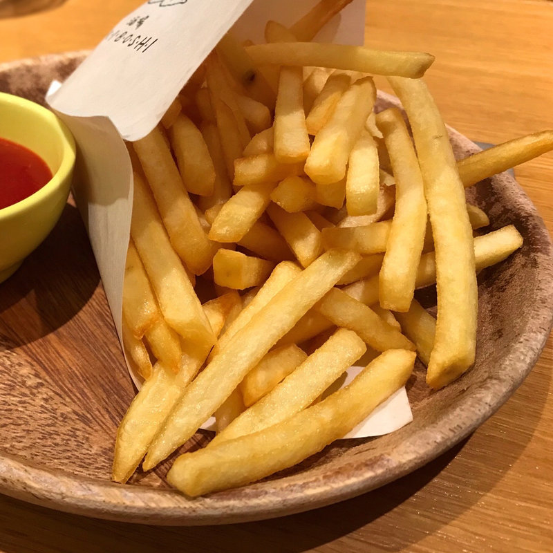 ポテトフライ(モダン酒場 浮星)