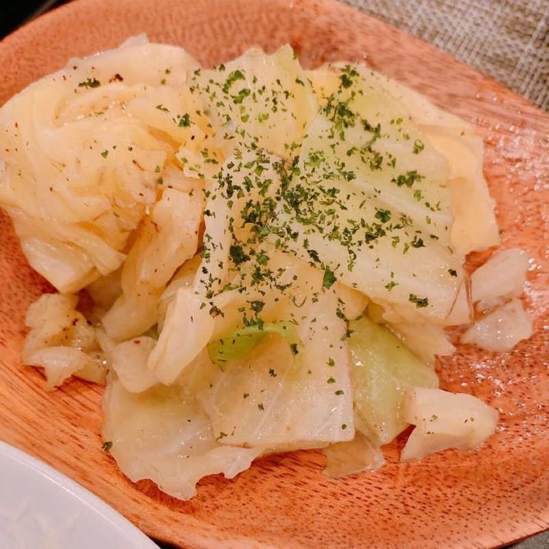 アンチョビキャベツ(OMOSAN BISTRO エービーフ)