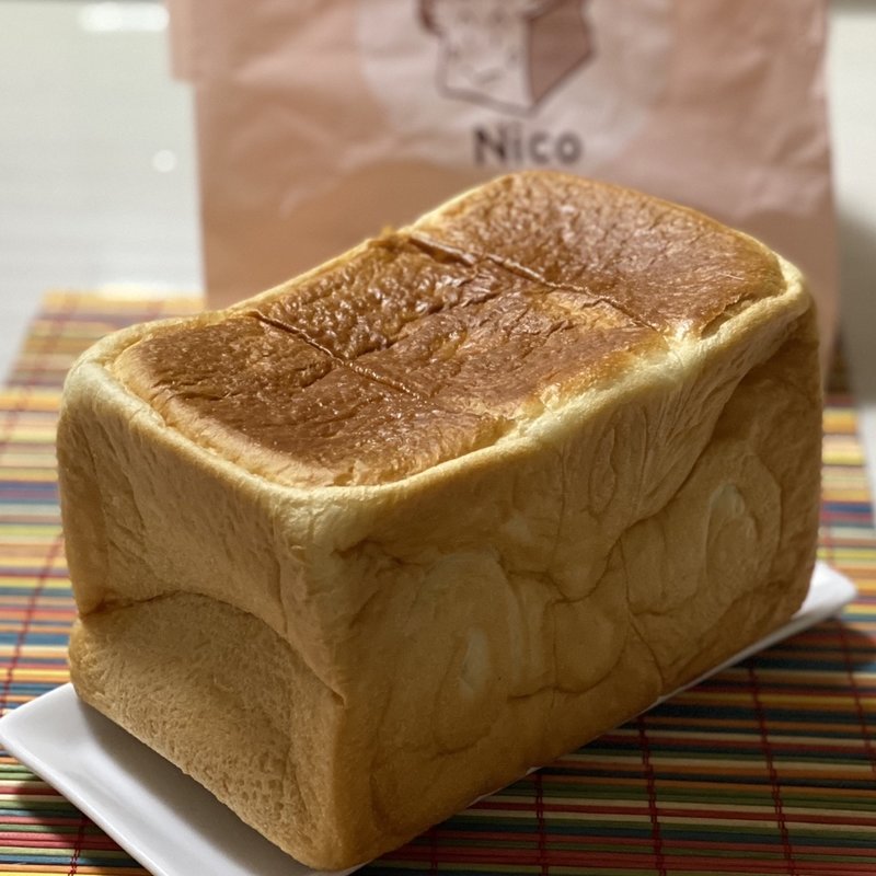 笑みちゃん(食パン ニコ 西宮)