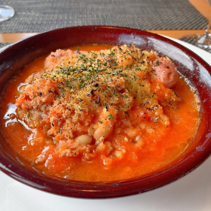 ポークソーセージ、鴨煮込カスレ(オチガビ （Occi Gabi）)