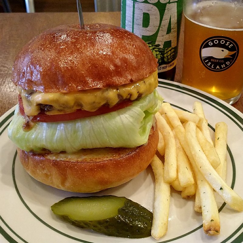 チーズバーガー(ザ マンチーズ バーガーワークス （THE MUNCHIES BURGER WORKS）)