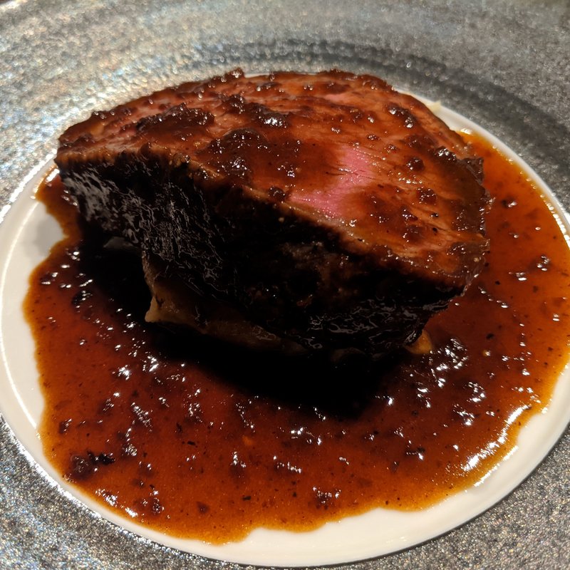 黒毛和牛ランプ、マデラソース(ete)