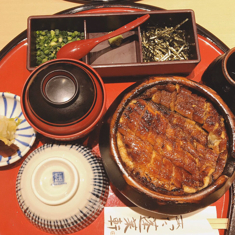 櫃まぶし(あつた蓬莱軒 松坂屋地下店)