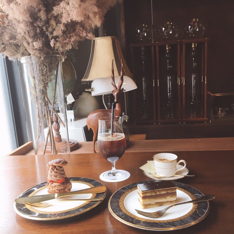 季節のシュークリーム(喫茶半月)