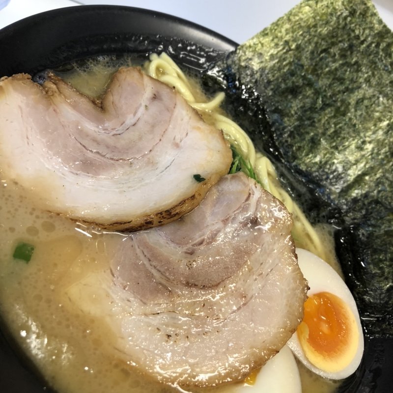(横浜家系ラーメン 藤之家 秦野店)