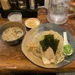 つけ麺モツ(ラーメン 龍の家 新宿 小滝橋通り店 （RAMEN TATSUNOYA）)