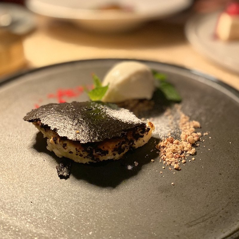 ベイクドチーズケーキとカルダモンのアイス(ALAN modern peruvian ＆ open bar)