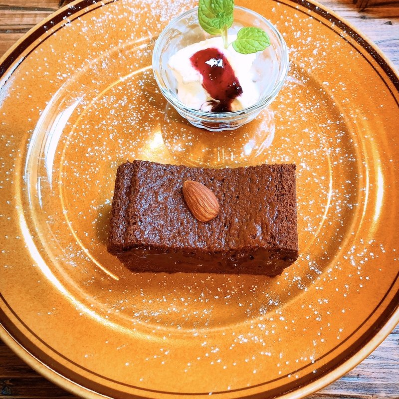 ガトーショコラ(ヱントツコーヒー舎)