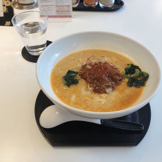とろーりチーズの坦々麺(ラーメン 九月堂 渋谷)