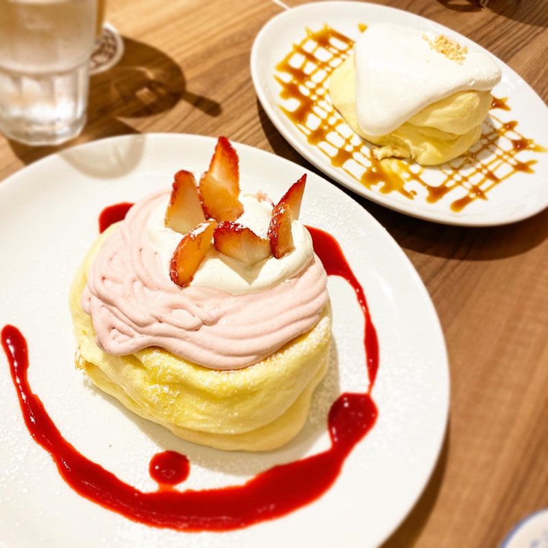 苺クリームリコッタパンケーキ(高倉町珈琲  大井町店)