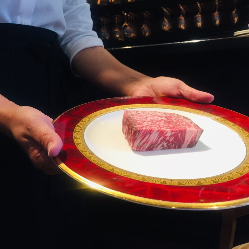 鹿児島黒毛和牛シンタマのレアステーキ(フランス厨房 旬彩 中央駅店 )