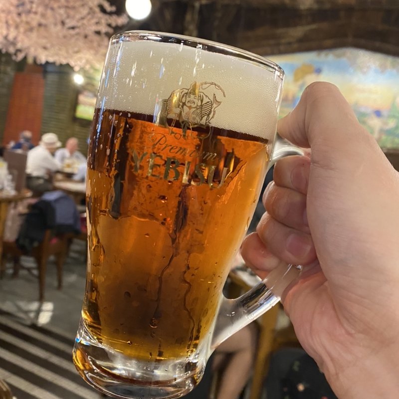 琥珀ヱビス 中ジョッキ(ビヤホールライオン 銀座七丁目店 )