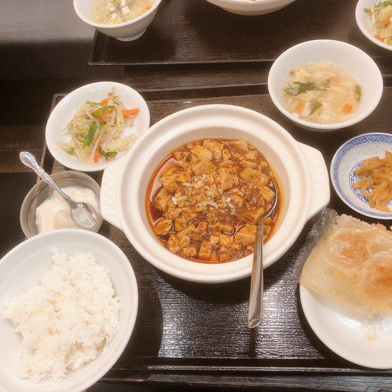 赤麻婆豆腐セット(新橋玲玲餃子)