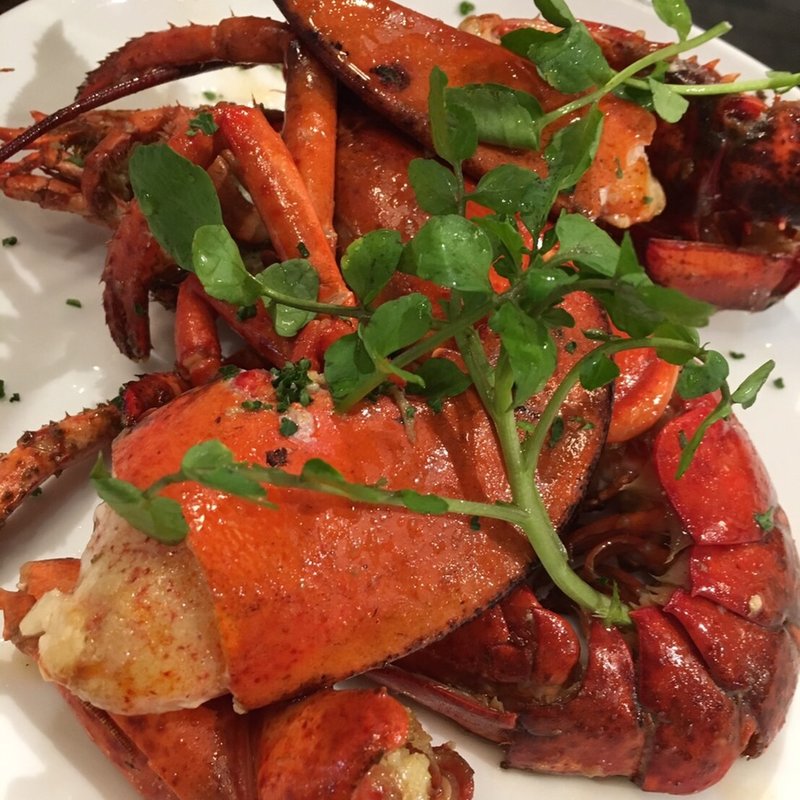 オマール海老のロースト オマールエッセンス(俺のフレンチ イタリアン)