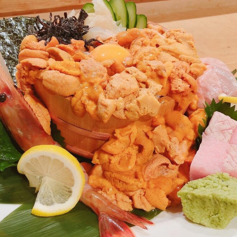 豪快こぼれうに丼(うに虎喰 )