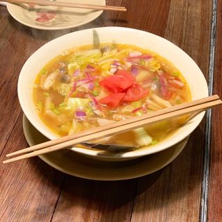 春キャベツと豚バラのベトナム風トマト麺(think食堂 （シンクショクドウ）)