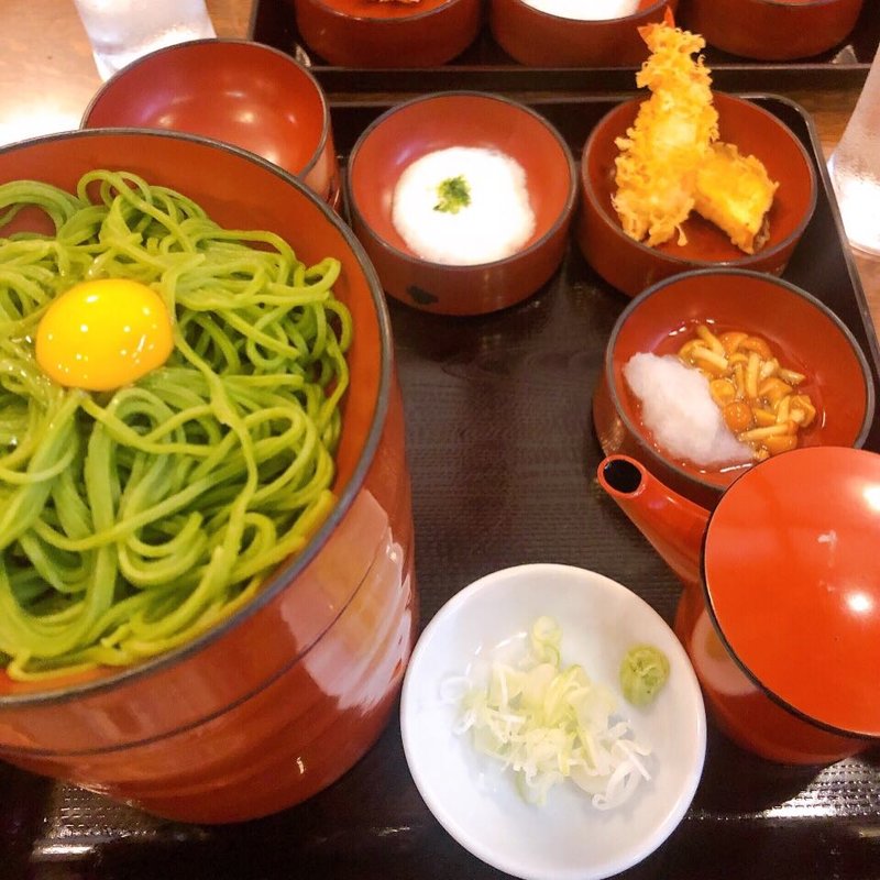 割子そば 五段(茶そば 寿庵)