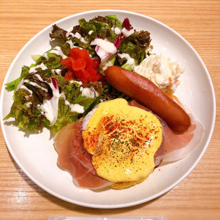 渋谷駅周辺で食べられるエッグベネディクト人気30選 Sarah サラ