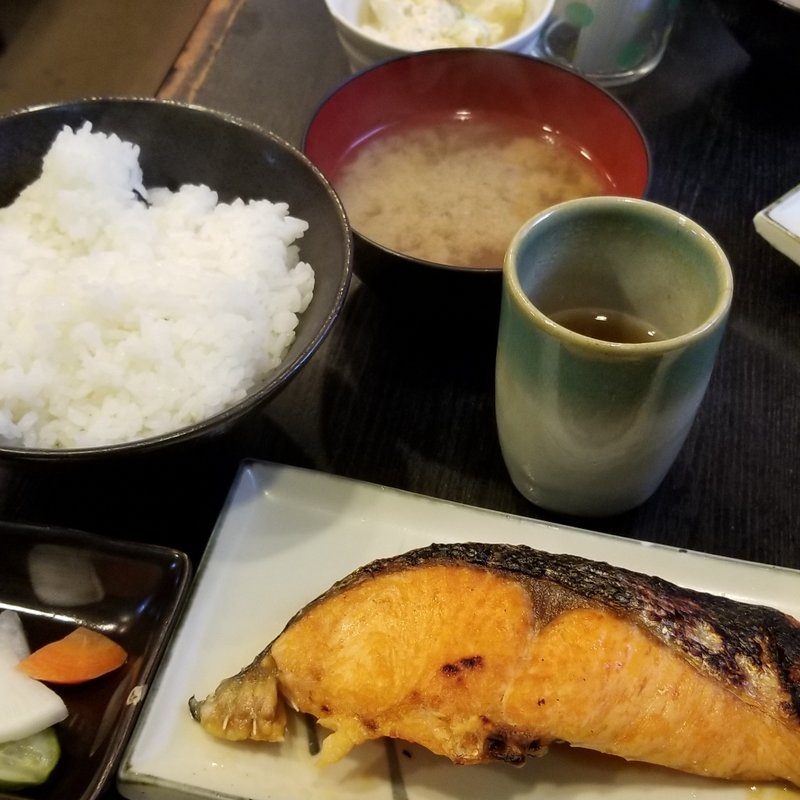 さけ　定食(酒場 ずぼら)
