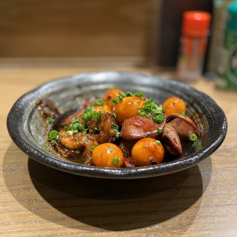 鶏もつ煮(炭火串焼 かしわ屋治兵衛)