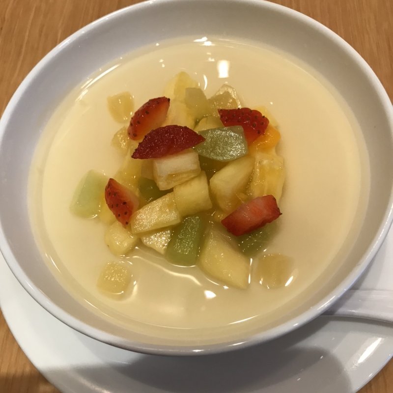 杏仁豆腐(不室屋カフェ 金沢百番街店)