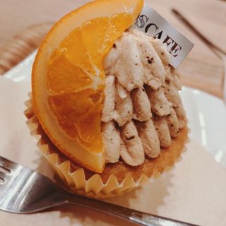 紅茶とオレンジのカップケーキ(モスバーガー阪急大井町店)