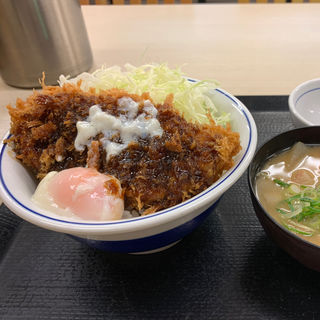 ソースカツ丼（梅） + とん汁(小）(かつや 海老名店)