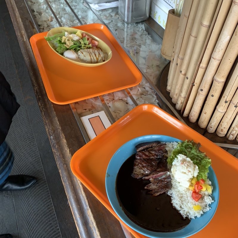 ハンバーグカレー(トロピカルインパーマーストン （TROPICAL INN Palmeston）)