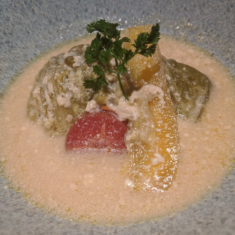 ロール春キャベツ　豆乳スープ煮(魚屋がぶ)