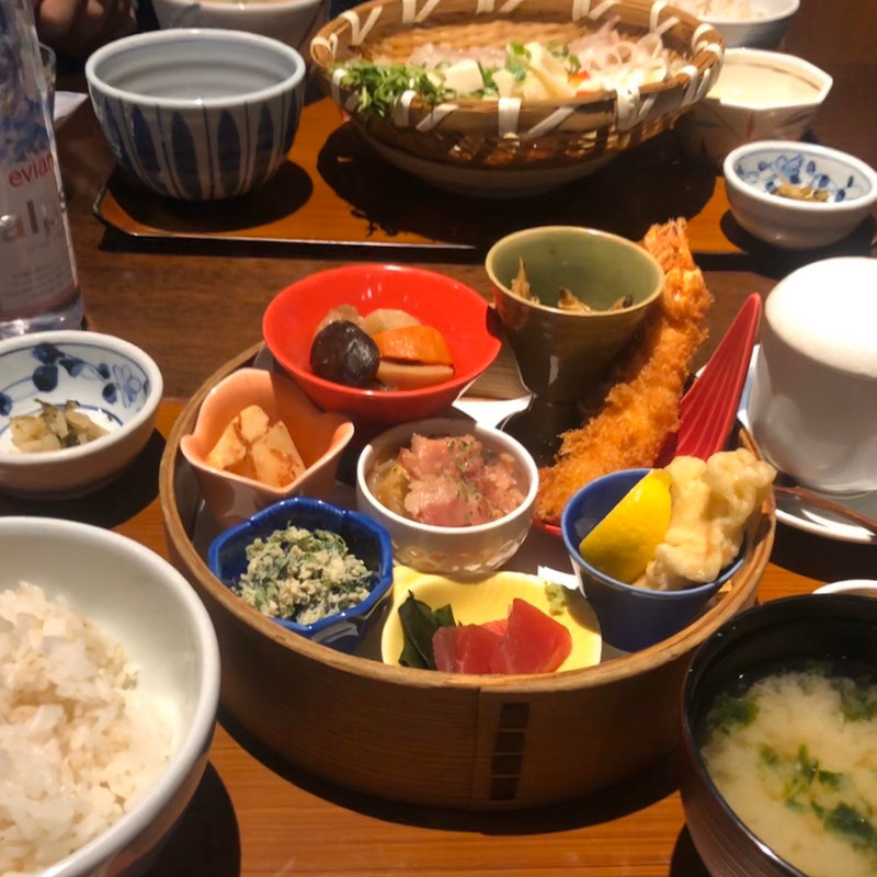 市川猿之助の楽屋めし(赤坂うまや)