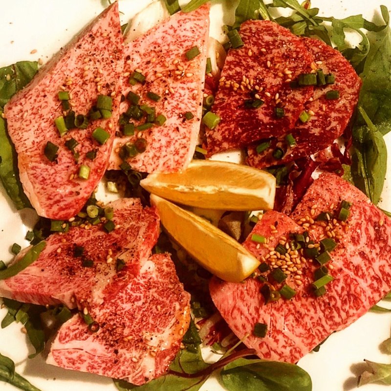 黒毛和牛肉盛り合わせ(肉や 恵比寿 まる福 )